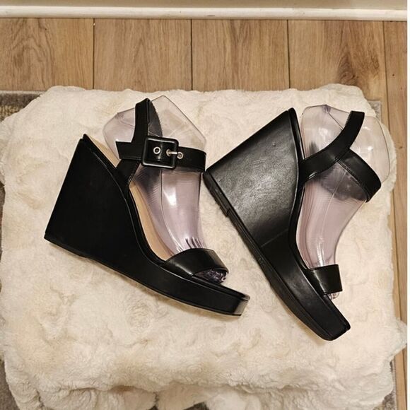 Marc Fisher Lukey Black Leather Wedge Heels Size 8.5 - Picture 4 of 9